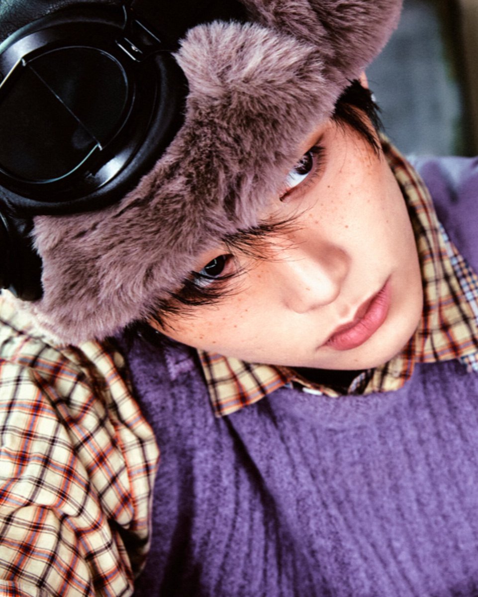 HYBE_Chart's tweet photo. Happy 22nd birthday to TAESAN of BOYNEXTDOOR ! https://t.co/98w4Mk7Ndz