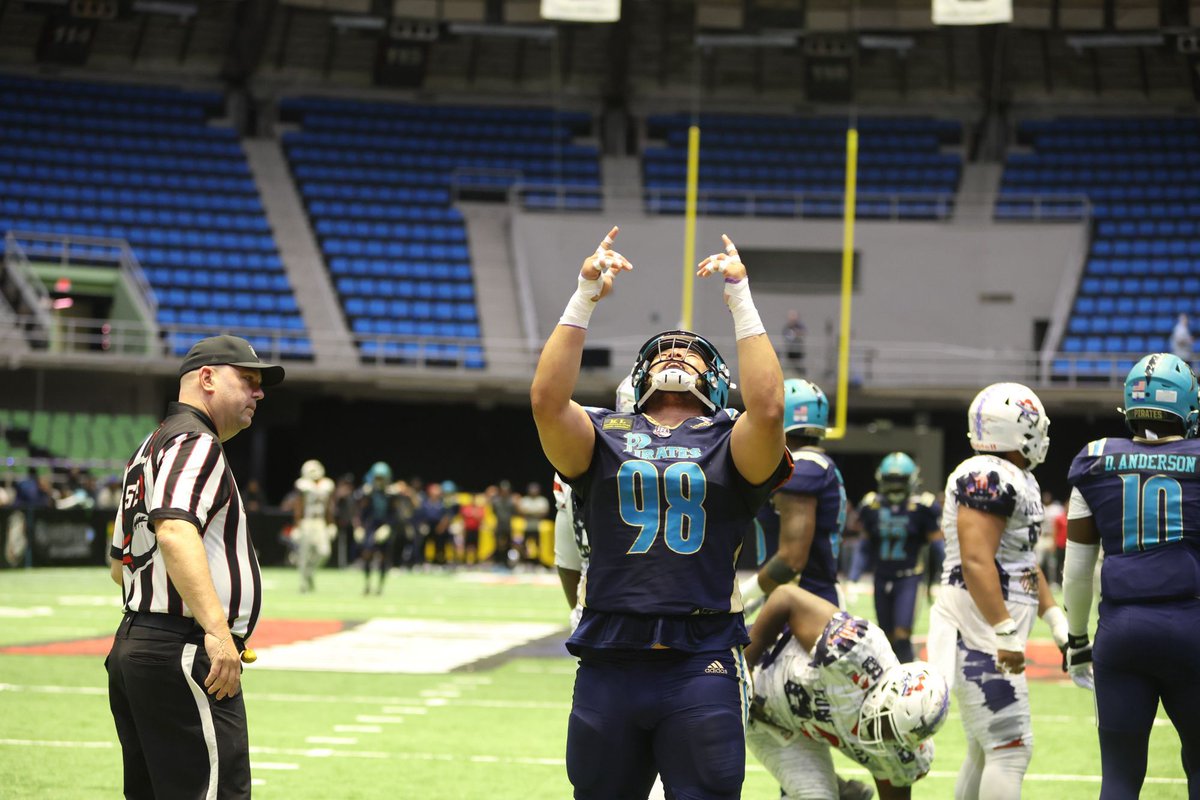 OrlPirates's tweet photo. Devonte O’Malley holds em back 🏴☠️
2026 All IFL Rookie Team - Defense
#orlandopirates #piratesnation #runthesouth https://t.co/PMxQntqUra