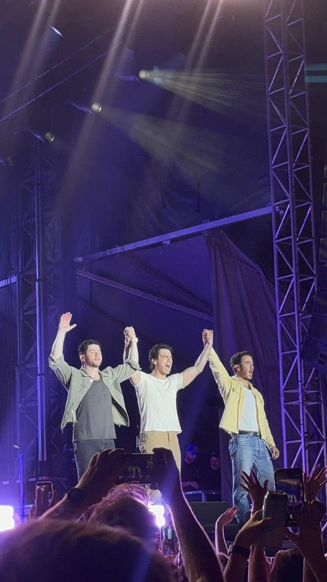 joesarmpit's tweet photo. God I love them https://t.co/XJmQMoE9NO