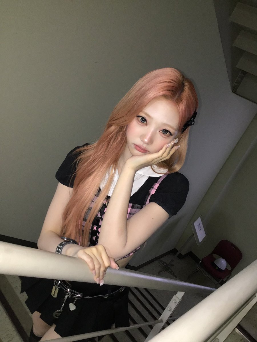 stellaspic's tweet photo. weverse update ♡ #stella https://t.co/rgjMNs2R3e