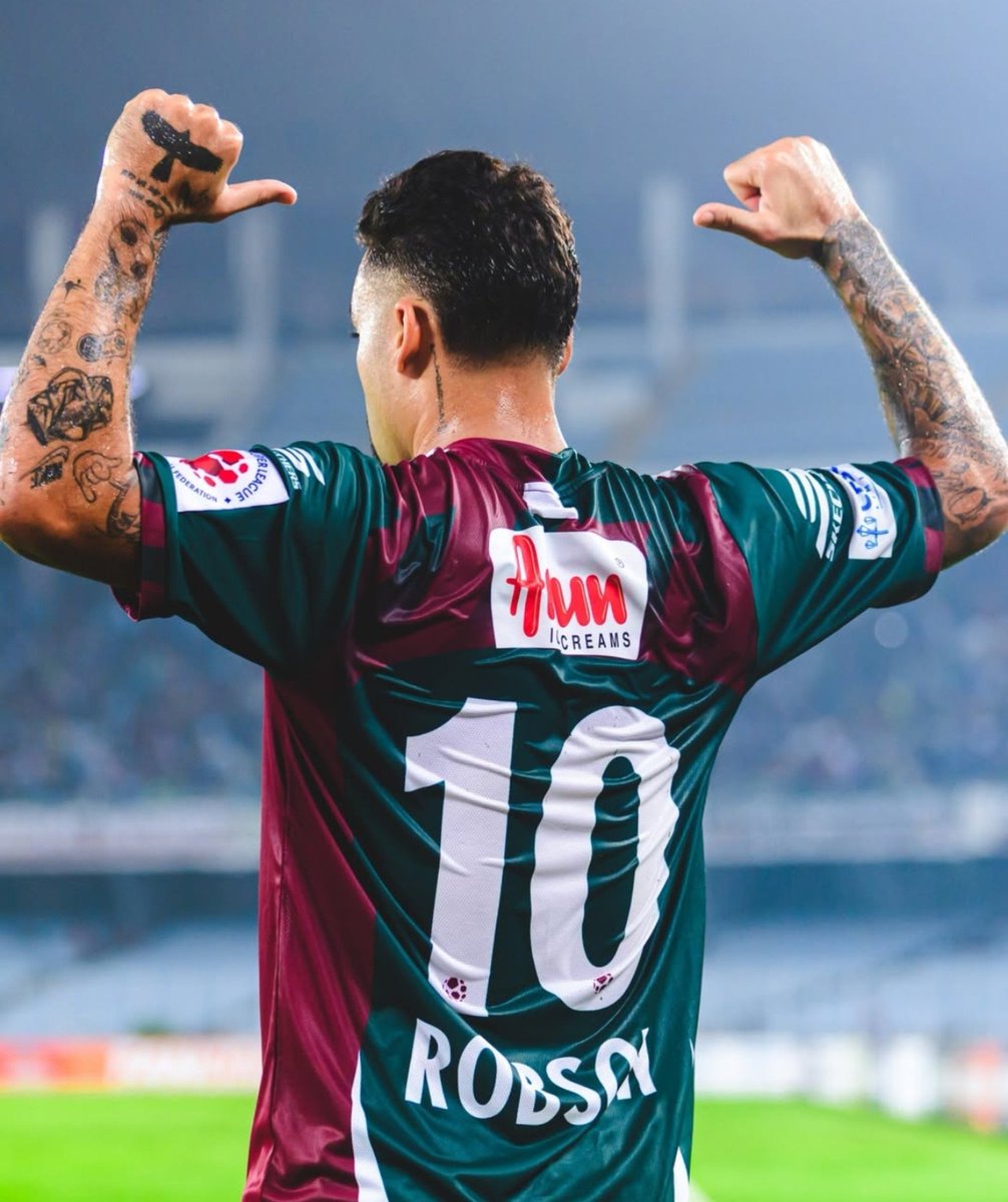 Islanders_Extra's tweet photo. 🚨Mumbai City are indeed looking at Robson Robinho and Wilmar Jordan Gill as the other two foreign signings at the club.

Mumbai are unlikely to have all 6 foreign slots filled due to cost constraints, but could still go up to 5.

Bagan could also be doing a return favour by terminating Robson Robinho’s contract, allowing him to join Mumbai without a transfer fee.

Wilmar scored 11 goals in 21 Malaysian league games last season, a profile Manolo would love to work with given his track record with pure strikers like Ogbeche, Carlos, Sadiku and Siverio.

Robson scored 3 goals last season and primarily operates as a left winger, but can also play in midfield, offering a profile somewhat similar to Jorge Ortiz.

Experienced players who could get the job done, or a year too late for Mumbai? What do you make of these potential signings?

#AamchiCity #TheIslanders