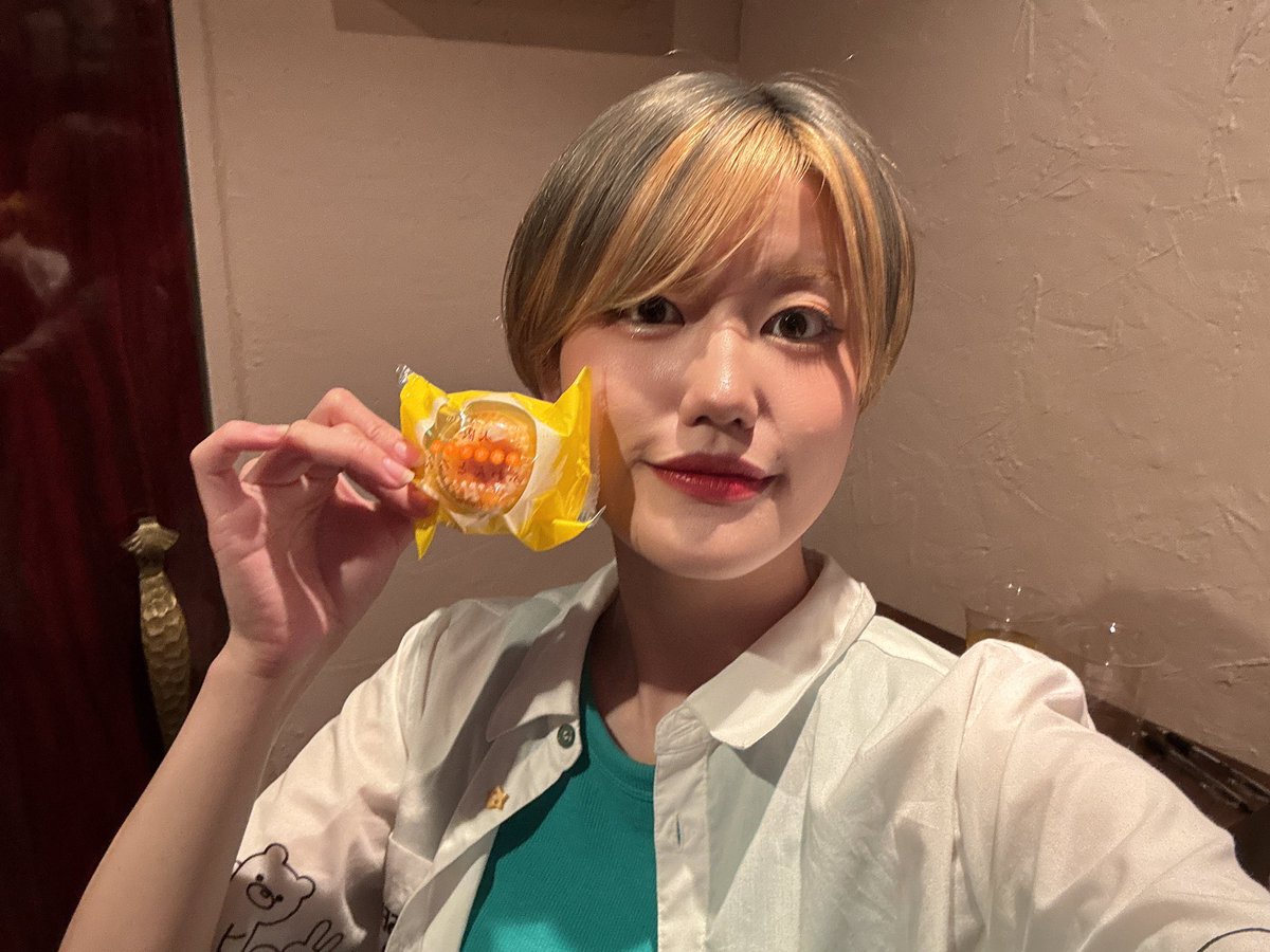 inuyama556's tweet photo. #笑芝 全公演終了しました〜！ご来場いただいた皆さまには感謝感謝です！
劇場で全然自撮りをしていなかったことに先ほど気がつきました。チェキを撮ってくれた人も乾杯してくれた人も、皆様本当にありがとうございます！

藍さん本当にお疲れ様でした！ありがとうござい���した！ https://t.co/AvNfY0ui52