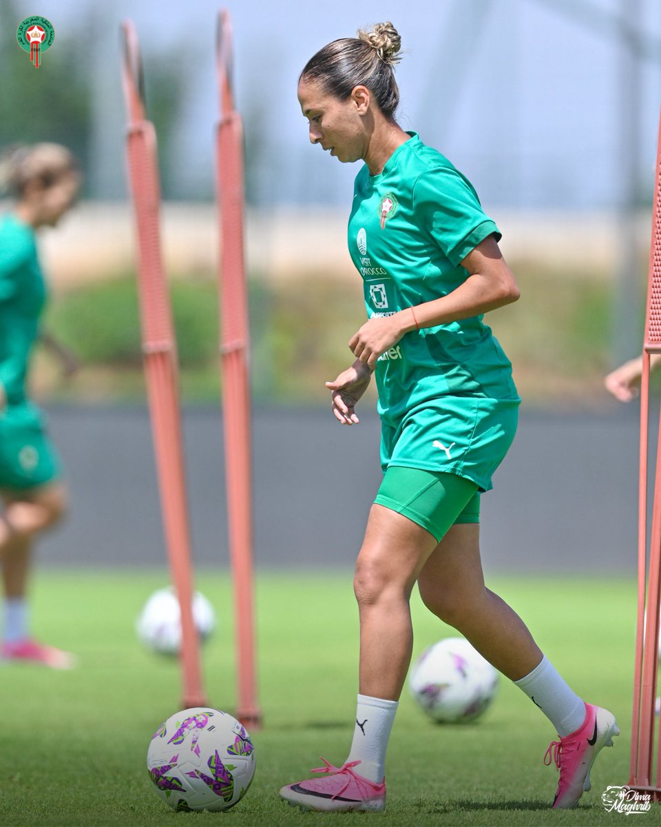 AtlasLionesses_'s tweet photo. منتخبنا الوطني النسوي يعود إلى التداريب استعدادًا لمباراة نصف النهائي 💪

Our Women’s National Team is back in training ahead of the semi-final ⚡

#DimaMaghrib 🇲🇦 https://t.co/g5TBDTQrDw