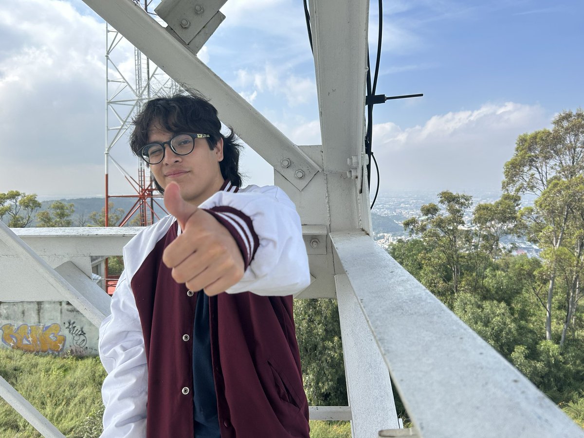 docbutron's tweet photo. mi compa el vansi (así no se escribe) https://t.co/HBFE8mFyIz