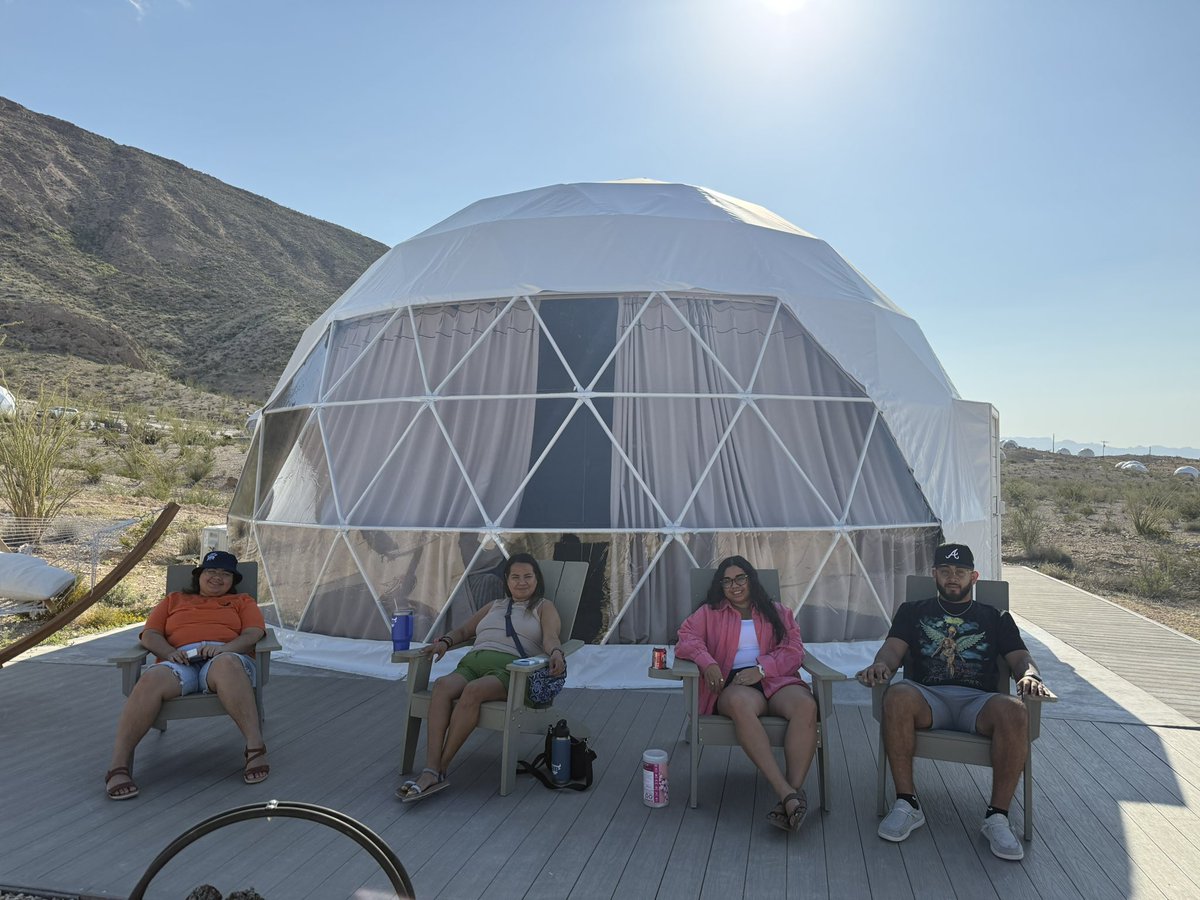 MelissaTijerin4's tweet photo. Weekend hiking and star 💫 ⭐️ gazing #bigbend #thesummit #stargazingdomes https://t.co/EpbonGxb4q