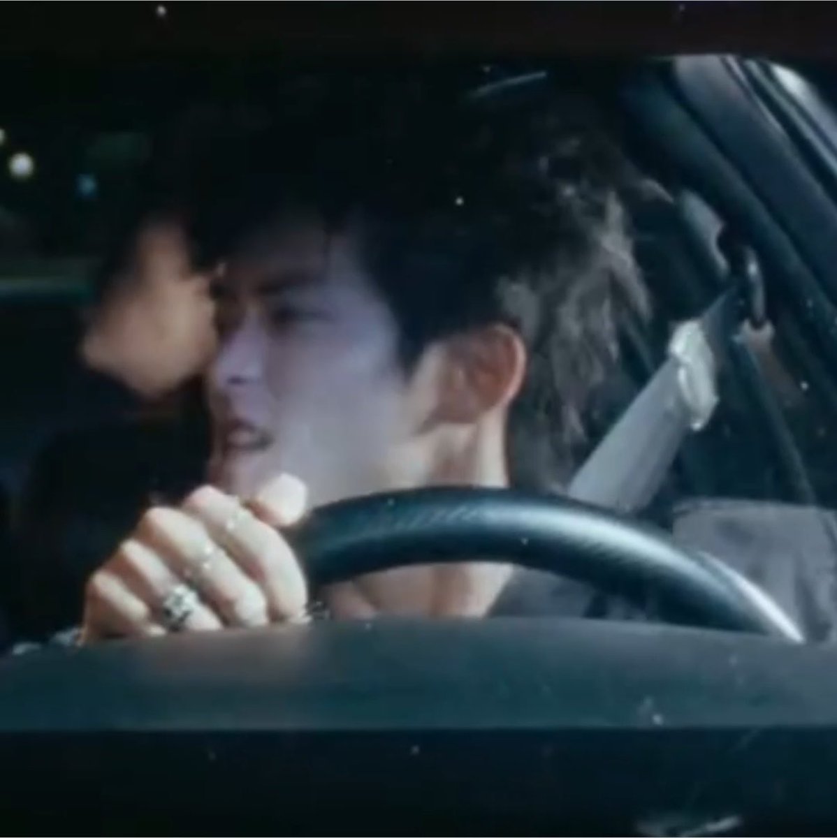 yunotized's tweet photo. rockstar jaehyun in the driver's seat https://t.co/K157jOGY5r