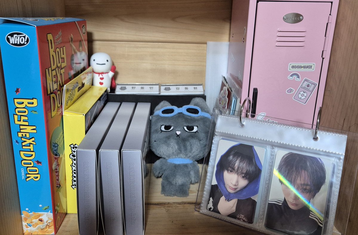 giant_taetrrrrr's tweet photo. #원도어트친소 #원도어_트친소 

탯냥이 밥 먹이는ing  (12이상만) https://t.co/940KVlIJtv