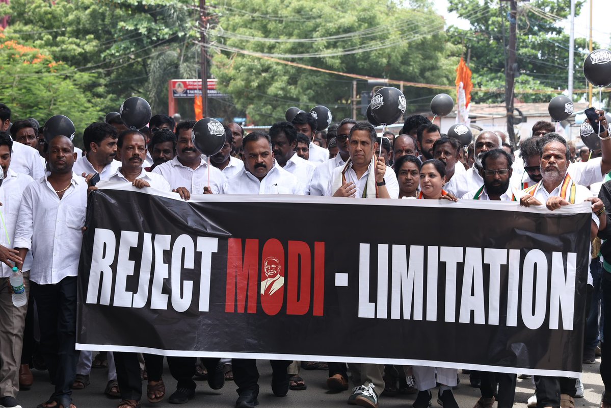 CongressFights's tweet photo. தமிழ்நாடு காங்கிரஸ் கமிட்டி தலைவர் திரு. @manickamtagore , எம்.பி., மாநிலங்களவை உறுப்பினர் திரு. @pravchak ஆகியோர் கலந்து கொண்டு சிறப்புரையாற்றினர்.
#REJECTMODILIMITATION
#NoDelimitation https://t.co/0DAjXEWj29