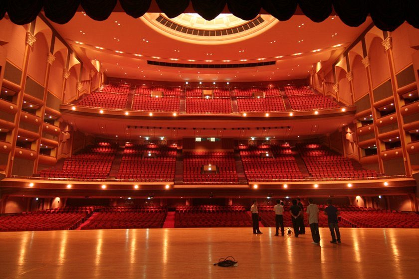 evanmoncheri's tweet photo. i remember #evan saying he likes to hold a concert in a theater-like venue where it’s smaller and more intimate!

he will be holding a showcase for ‘DEATH OF ME’ at grand peace hall of kyung hee university on album release date

#에반 #李羲承 #ヒスン https://t.co/KVTjAqo6re