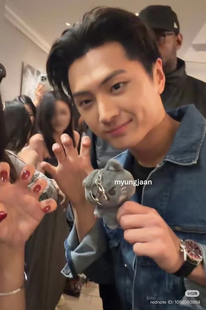 mainlyjay's tweet photo. jay with noxstar ♡ #JAY #제이 https://t.co/RysiZhamh4