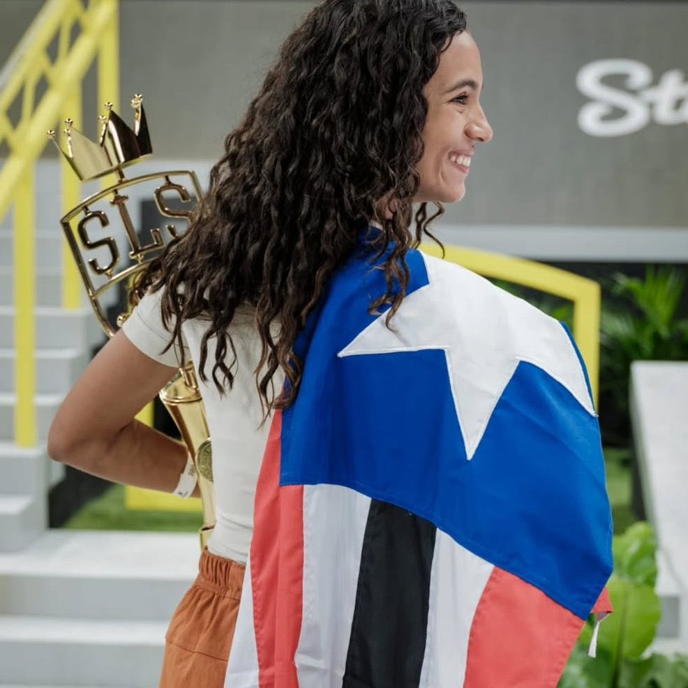 tracklist's tweet photo. A MAIORAL! Rayssa Leal se torna campeã do Skate Street (SLS) Rio Takeover 🏆🇧🇷

SEMPRE QUE A LENDA JOGA, ELA VENCE! https://t.co/9xHxtEjGJi