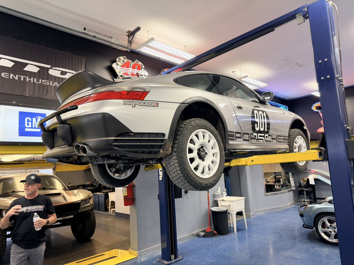 SpeedSportLife's tweet photo. Some behind the scenes yesterday at Napoleon Motorsports https://t.co/A5FTwcKRUO