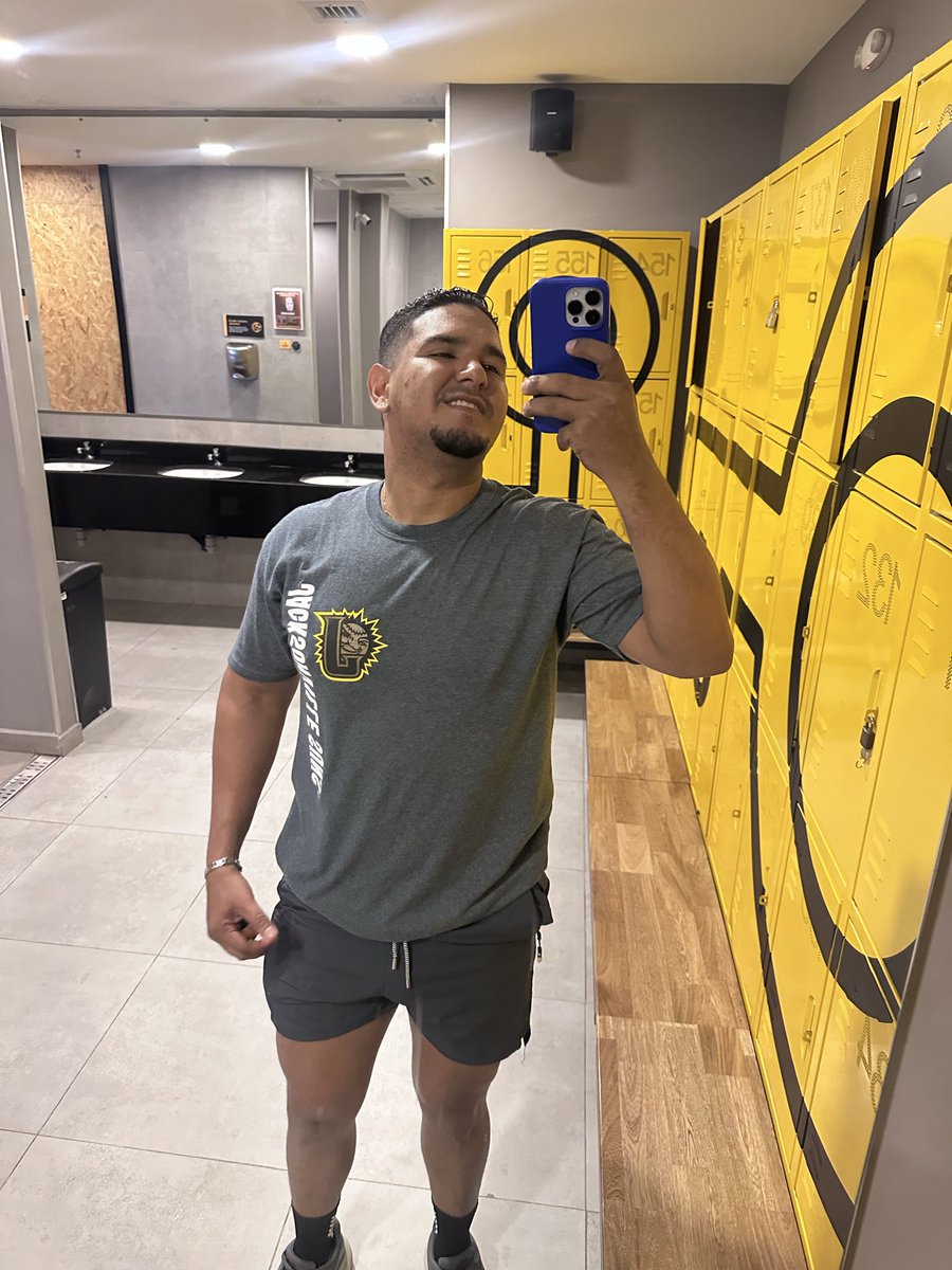 Andres_08mg's tweet photo. 💪🏾🔥 https://t.co/Gyo6wjSuMJ