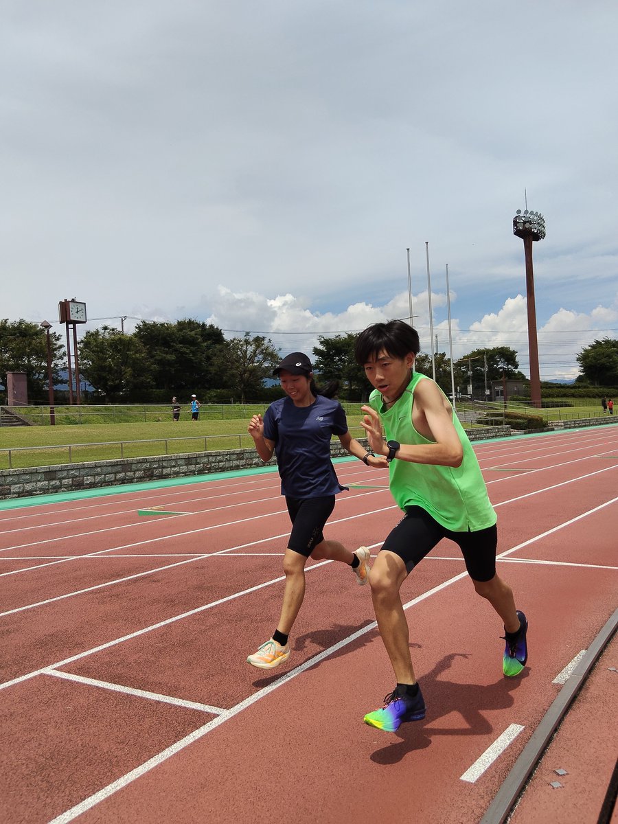 running_smash's tweet photo. 栄養指導セミナーの時間も設けました🍅🥬
休憩時間には他チームの選手とコミュニケーションも🗣
実り多い合宿でした😊

また今回宿泊にあたり裾野市スポーツツーリズム推進協議会ディレクター 萩原様に相談に乗っていただき、宿泊先を手配していただきました🙏

萩原様ありがとうございました!!🙇⁡⁡ https://t.co/8HveFxMTDb