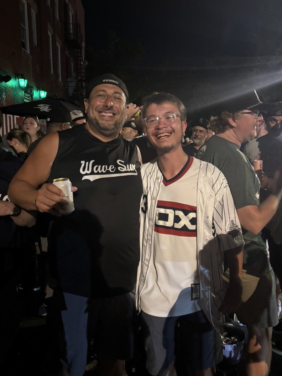 MrDelicious13's tweet photo. Got to do a little #108ing with a LEGEND of the #SoxMath game @cstrenz2022 last night @CorkandKerry https://t.co/VJBoZFl0dn