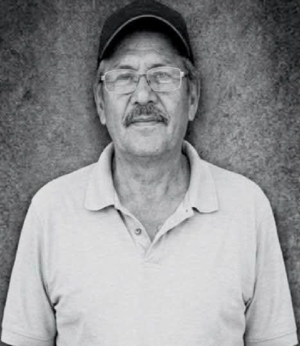 Diariodenarco's tweet photo. Cansado de que se adueñaran del acceso que daba a su terreno y se burlaran de el , saco su pistola y mato a don Armando de 62 años y a su hijo lo dejo muy herido en Julimes, Chihuahua

NOTA EN EL ENLACE: https://t.co/HG9jq2BcfS https://t.co/QEnD4EX6So