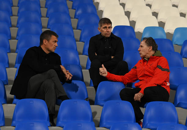 MilanPosts's tweet photo. 🗣️ P. Maldini spoke to CorSera: "Beyond the profound sadness, I found myself looking back over the last forty years of his life. I spent twenty-five of those years with him. It wasn’t just a friendship. When you play alongside someone, you spend your days and nights together, you have fun together, you suffer together, you win together you form an unbreakable bond.For me, Franco Baresi was the perfect example of leadership for my personality, which back then was even more introverted and reserved than it is today. He showed me the kind of person I wanted to be: few words, plenty of actions."