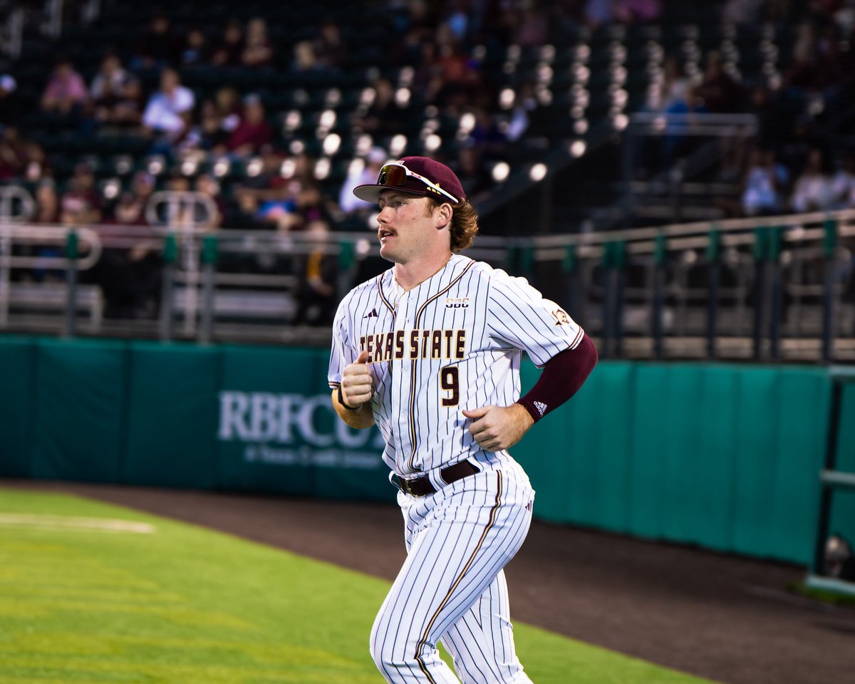 TxStateBaseball's tweet photo. Join us in wishing our guy Bennett a 𝒉𝒂𝒑𝒑𝒚 𝒃𝒊𝒓𝒕𝒉𝒅𝒂𝒚!

#EatEmUp | @BennettFryman https://t.co/2FXtaNrQ6L
