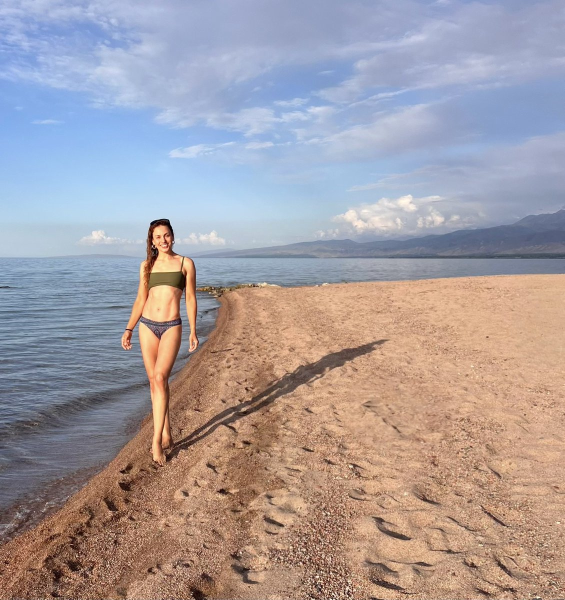 AntoninaPantera's tweet photo. #IssykKul Lake #Kyrgyzstan 🇰🇬🫶 https://t.co/BbvVnQYjZx