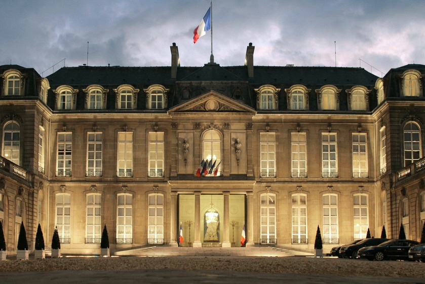 ImpactMediaFR's tweet photo. 🇫🇷 DÉBAT

Qu’arriverait-il à la France si elle était dirigée par l’extrême gauche ? https://t.co/PJ3FCeyVtt