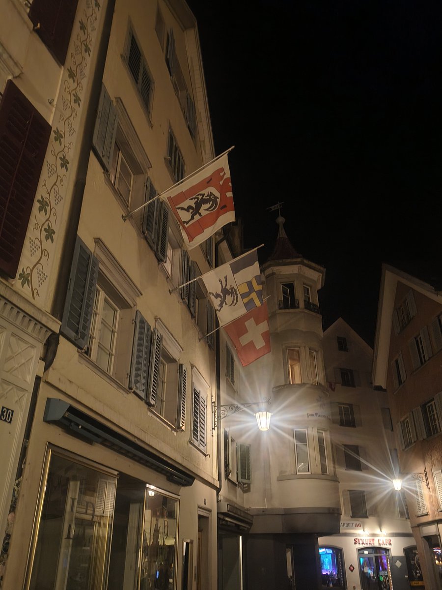 DerSouveraen111's tweet photo. @Jaibee8Gee Das ist Altstadt von Chur: https://t.co/vq6GSUo3H4