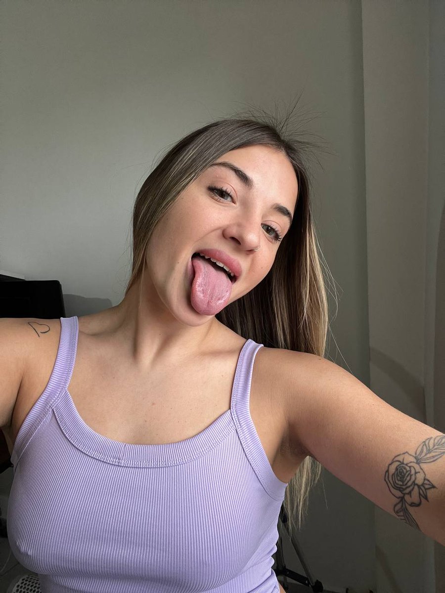 zoebbyy_'s tweet photo. Quel repas veut tu manger ce soir sois 100% honnête? 😋❤️ https://t.co/GJCMRxlkoR