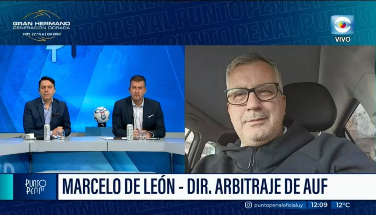 MartinCharquero's tweet photo. “Si tomara en contexto las declaraciones del Presidente de Peñarol el clásico lo tendría que dirigir un periodista porque ya no me quedan áribitros para mandar, porque están todos conspirando para perjudicar a Peñarol”

Marcelo De León en @Punto_Penal
#PuntoPenalEnEl10 https://t.co/mkHLGjyebQ