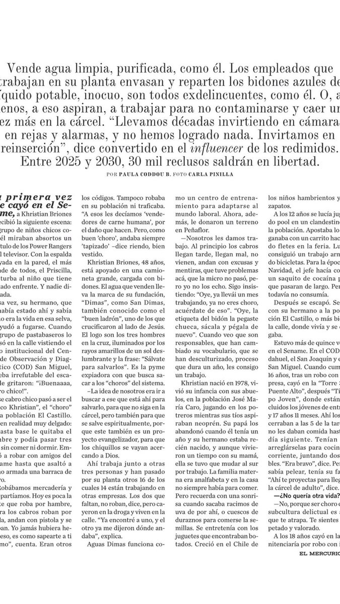Khristianbrio's tweet photo. Me hicieron entrevista q salió ayer en revista Sábado de El Mercurio.
Pasé por Sename,cárcel,drogas y delincuencia hoy lidero un programa d Reinserción q es Fundación Dimas he hice  empresa q sólo trabajan personas con antecedentes Aguas Dimas,ambas las encuentran n instagram RT https://t.co/kEhUEwxFLI