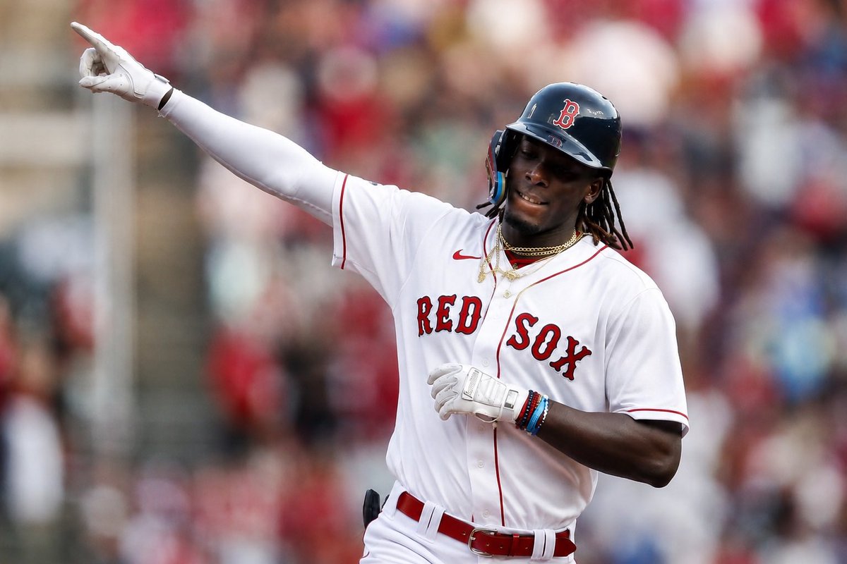 RedSoxPalace's tweet photo. The Red Sox made a legitimate push for Elly De La Cruz at the deadline, but never came close to convincing Cincinnati to trade him, per Bob Nightengale. https://t.co/LZ7MzcQspJ