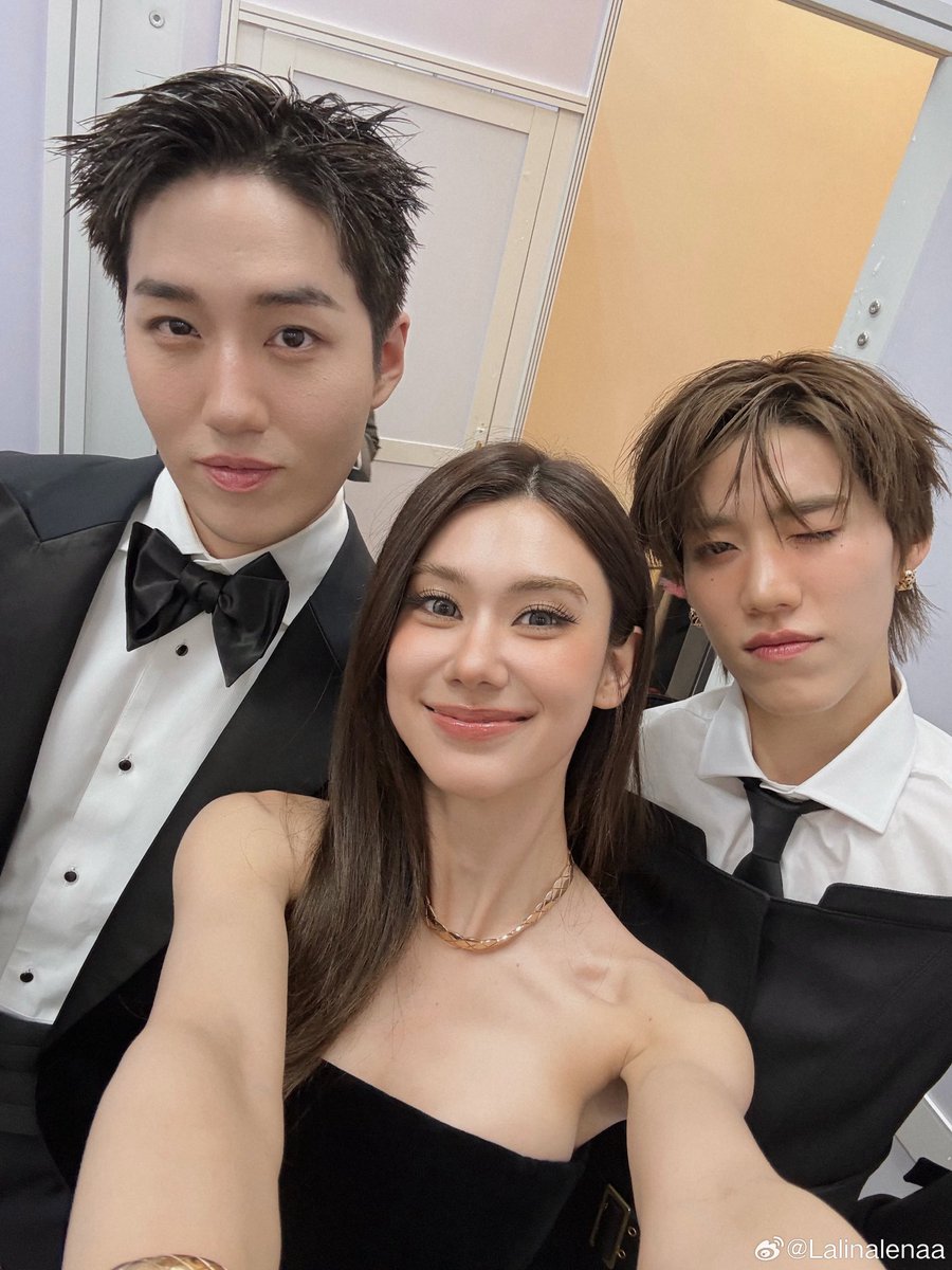 Nomannaw's tweet photo. เฟรมพระราชทานที่รอคอย พี่ต่อ พี่ฝรั่ง น้องพีพี🥰 https://t.co/FOWZPFt9gs