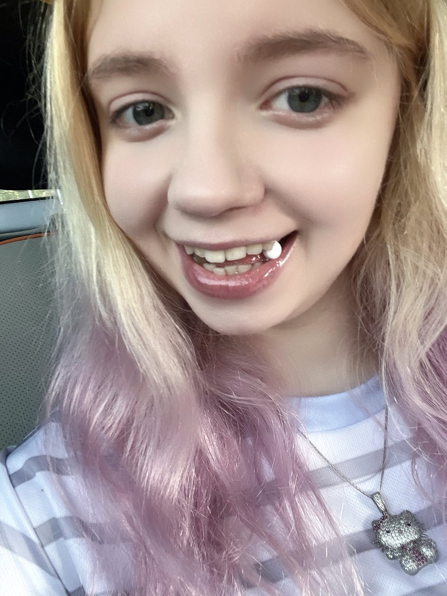 efortlesskitty's tweet photo. i feel like checking your balance before sending to me ruins the surprise https://t.co/A0MUS1jbHJ