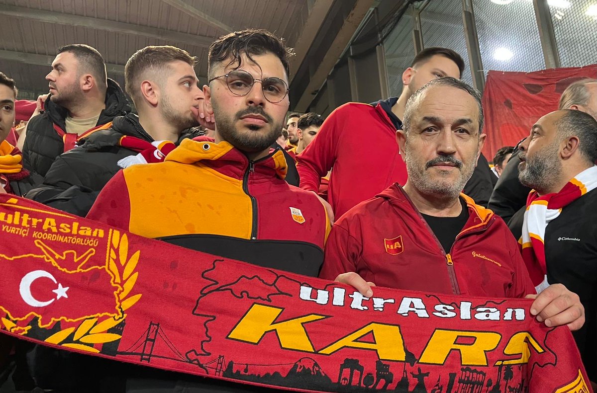 ultrAslan36_'s tweet photo. DOĞRU DUVAR YIKILMAZ❗️
ALAYINIZA SEBAHATTİN ŞİRİN
BİLİYORSUN REİS HEP SENİMLEYİZ
@SebahattinReis 

#uAYurtiçi 
#uAKars https://t.co/iwNYHeWZSR