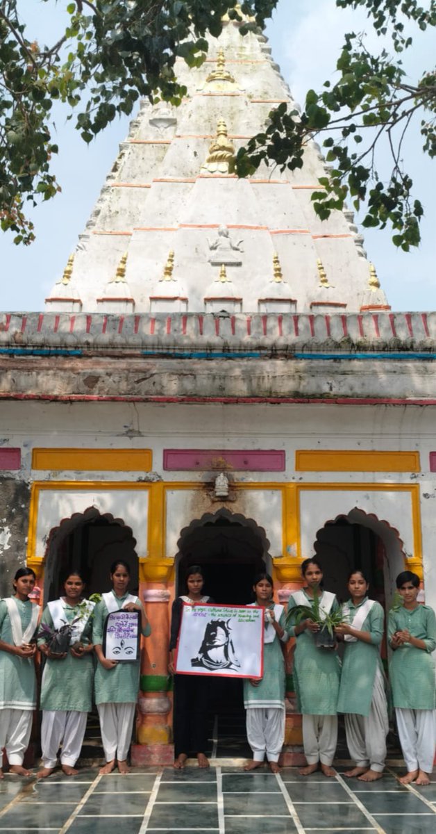 baghpatdio's tweet photo. बागपत में श्री परशुरामेश्वर पुरा महादेव के जीरो वेस्ट महोत्सव मॉडल से प्रेरित होकर 23 राजकीय माध्यमिक विद्यालयों के मिशन लाइफ ईको क्लबों ने अपने आसपास के मंदिरों को अपनाकर पर्यावरण संरक्षण और जिम्मेदार आस्था का संदेश देना शुरू किया है। https://t.co/10GbzT79rV https://t.co/DOdkisVmI3