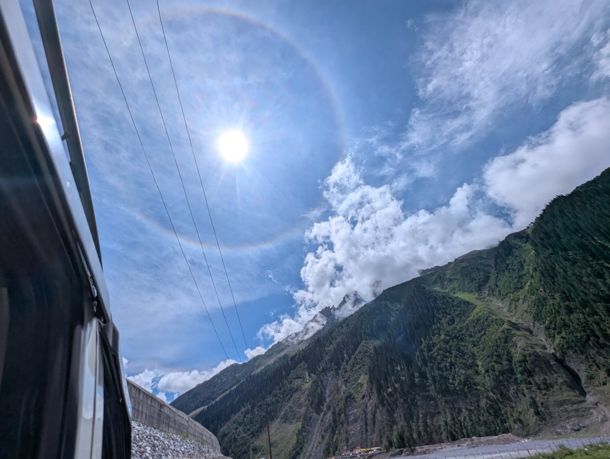 iamashinaa's tweet photo. Soo i captured a 360° rainbow in kashmir :) https://t.co/oYjapYgP9P