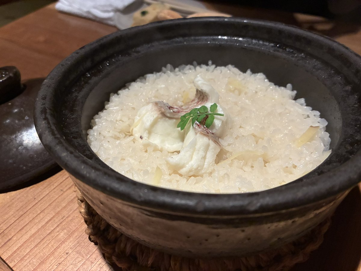 fuyuki25's tweet photo. ちいかわ見て美味しいもの食べてきた〜✌️ ちいかわの「えッ゛」が好きでした😊 https://t.co/neaM9BgfRb