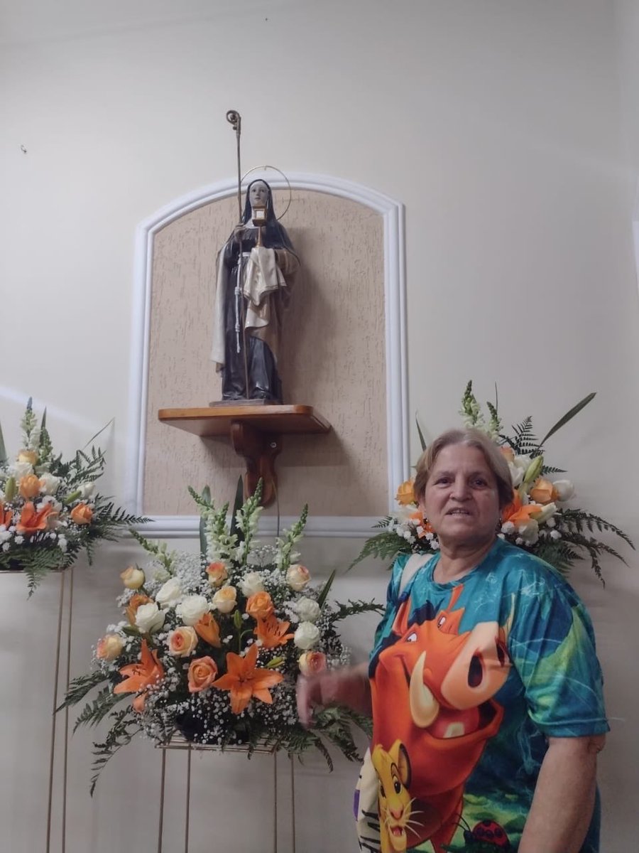 edmeia51's tweet photo. Ontem , 08 de Agosto de 2026 , sábado , na missa das 19 horas na capela Santa Clara em Guaratinguetá - SP. Viva Santa Clara de Assis !!! Amoooo essa santa !!! 😍😍😍 https://t.co/kHmn93WcWb