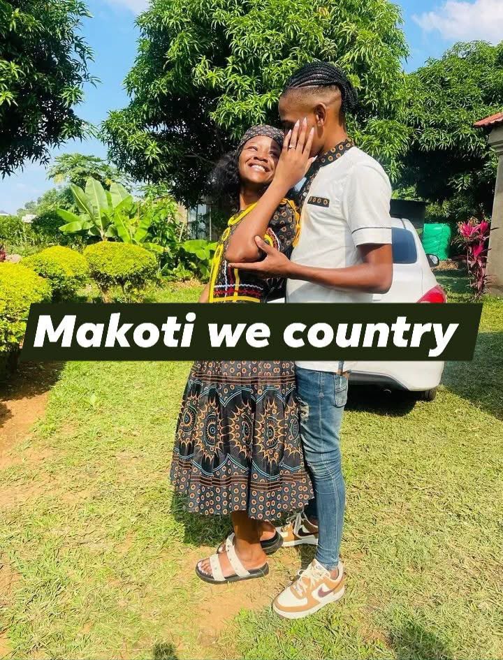 MMpHecr's tweet photo. Matsidiso with her husband who she cheated with Limpopo boy. https://t.co/kMUelzHPqk