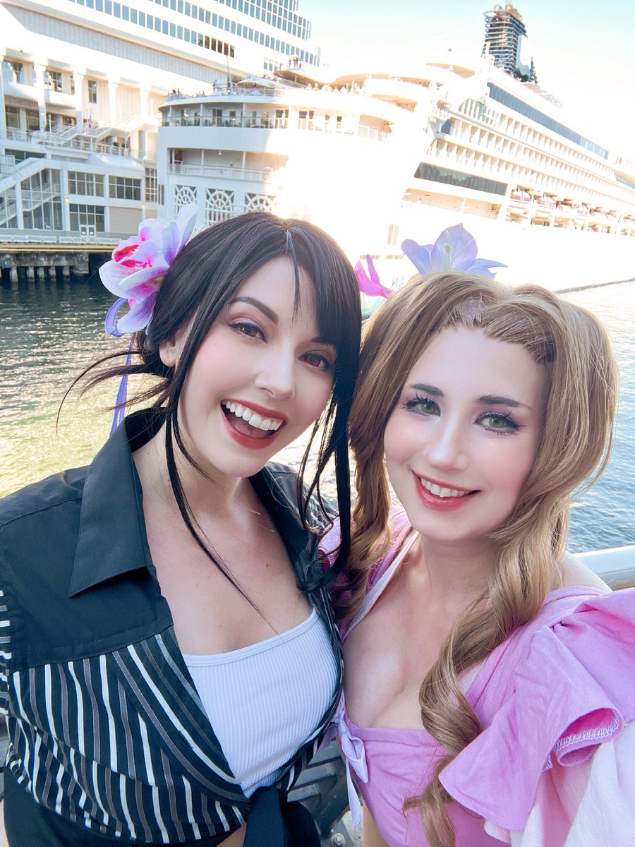 MaruCosplays's tweet photo. Tifa and Aerith snuck on the ship!

Tifa is @/ Queenamydalacosplay on IG
Both cosplays made by us 🩷 https://t.co/3XAHGU0Grr