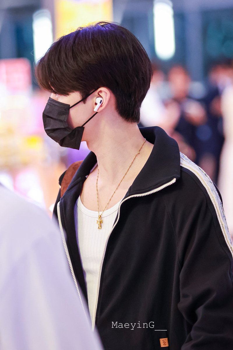MaeyinG__'s tweet photo. 20260809 BKK 🛫

관심이 많아 보이시네요. 😂

#재민 #ジェミン #JAEMIN #NCT #NCTDREAM https://t.co/WKpTDWTkih