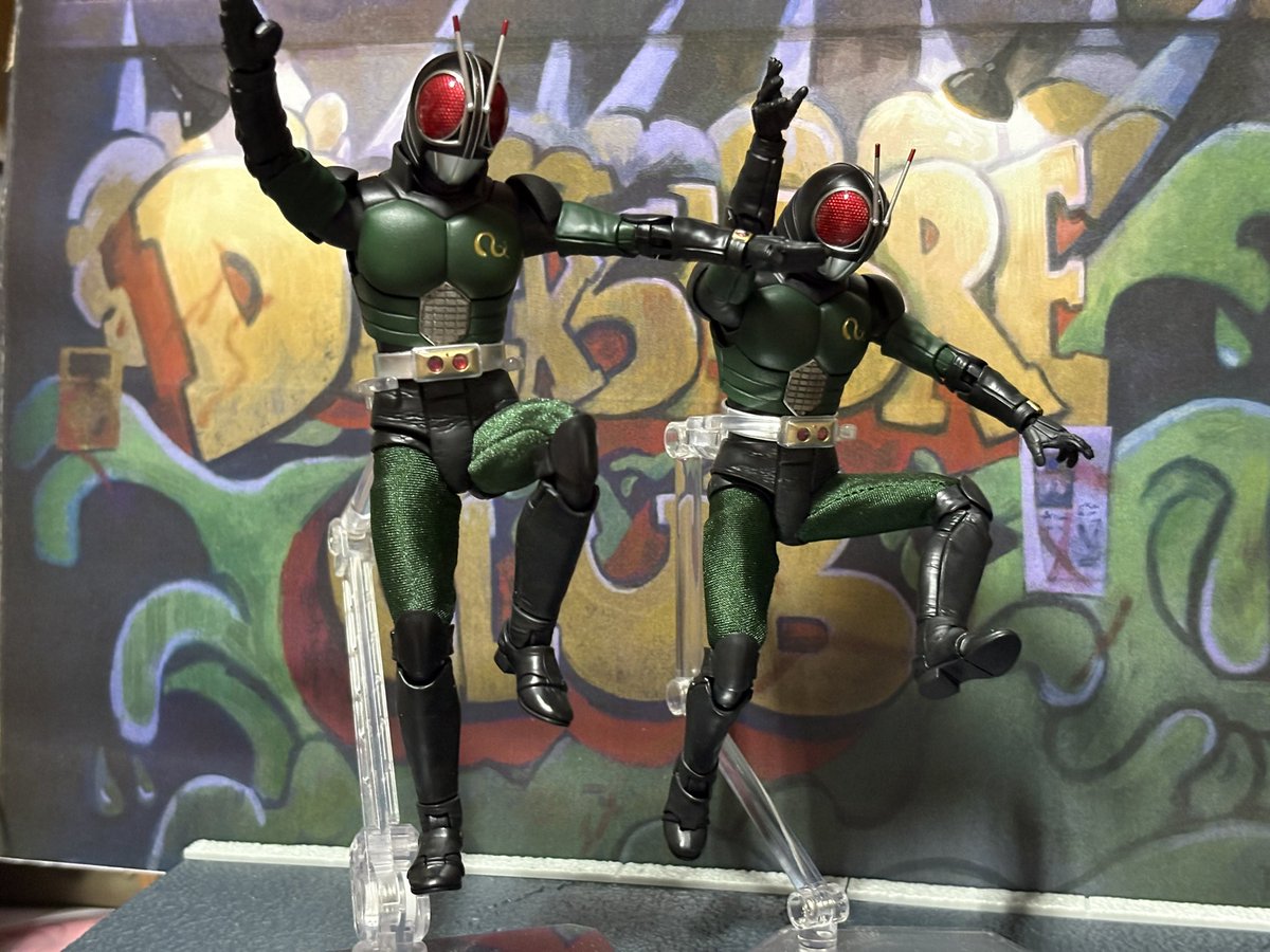 omenriderblack's tweet photo. RX vs RX 和解からの共闘
ぶっちぎるぜぇ！！！！ https://t.co/kQpeRYtbFg