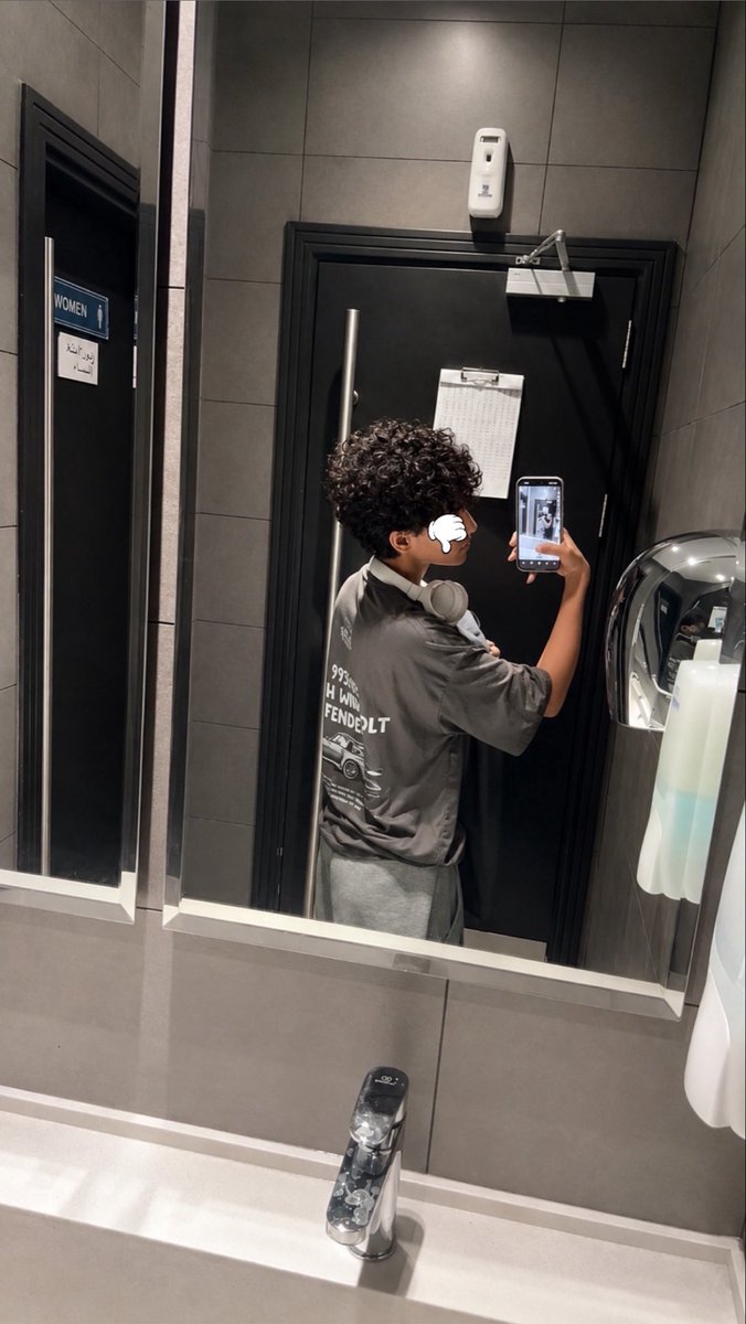 wzeroe's tweet photo. 🤳🏽 https://t.co/lWKoDjBpC1