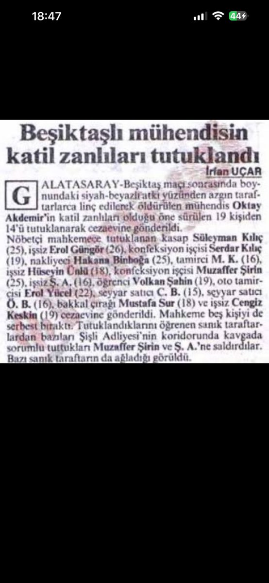 atikfatih1's tweet photo. Adalet Bakanı Akın Gürlek’i ve #Fenerbahçe ’yi hedef alan Sebahattin Şirin gözaltına alınmış.. 

Evinde yapılan aramalarda ruhsatsız silah bulunmuş. Kendisinin adı Galatasaray-Beşiktaş maçı sonrası öldürülen mühendis Oktay Akdemir cinayetinde geçiyormuş.. 

Adalet Bakanlığı’nın faili meçhul dosyaları aydınlatma çabasını olumlu bulduğunu açıklamıştı. 
Bakanlık belki bu olayla da ilgilenir.. @abakingurlek