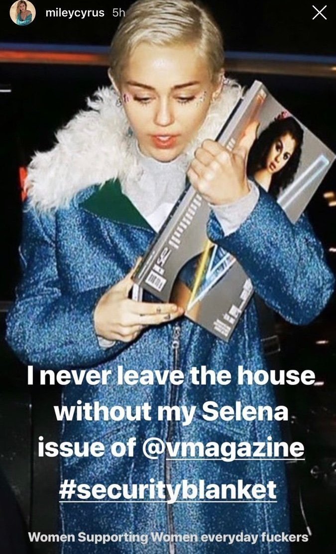 Itsthatlawyer_'s tweet photo. Photoshoot so iconic Miley Cyrus was spamming it everywhere she went https://t.co/I8Sp26PUhu