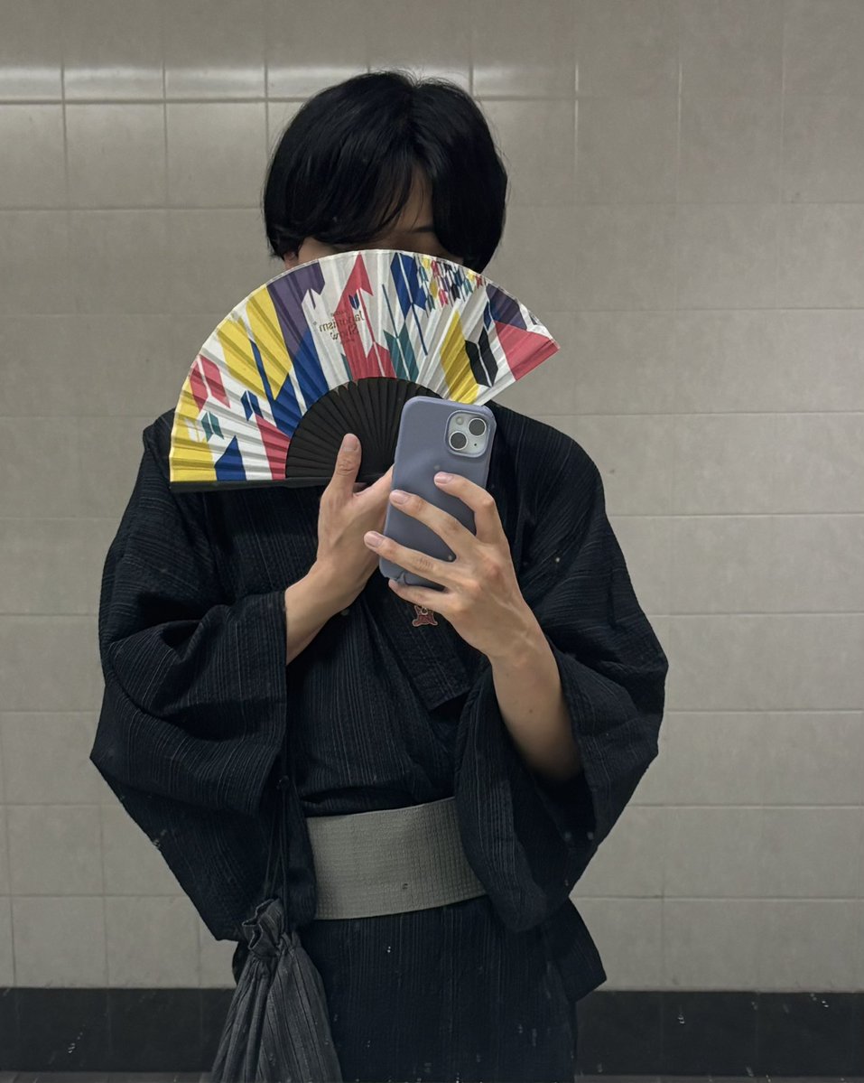 ars_s55555's tweet photo. Japonismの扇子浴衣に合うし、夏祭りにぴったし🪭 https://t.co/CHDRwP52Ud