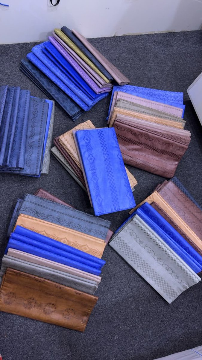abdoulllmuhd's tweet photo. DOT WAGAMBARI 🤩

Price : N35,000 for 5 yards 

Available in 5 &amp; 10 yards ☑️ https://t.co/60AmEm2FNS