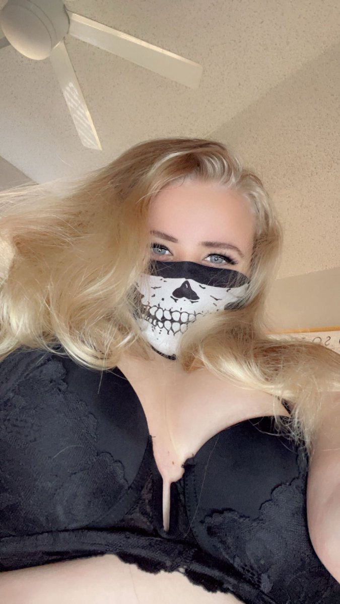 heyitzluxx's tweet photo. Who’s a good boy?

Discord: https://t.co/liVWezxGdV
Onlyfans: https://t.co/NmwKWiRSUd

#mask #maskkink #maskink #boobs #ass #booty #streaming #stream #kick #OF #Onlyfans #onlyfan #custom #customcontent #content https://t.co/btzeEaQr0I