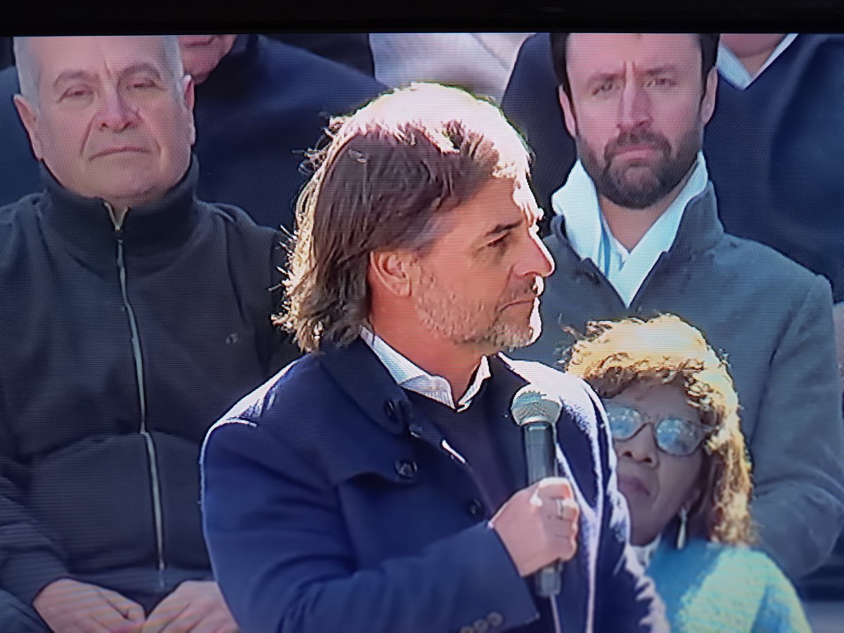 mercedessaibene's tweet photo. ...Desde que tengo uso de memoria está en crisis la Democracia....Hay que cuidarla....creemos en el instrumento y creemos en el Partido Nacional "....
Ahora @LuisLacallePou 
@PNACIONAL https://t.co/i7mgiLaVj2