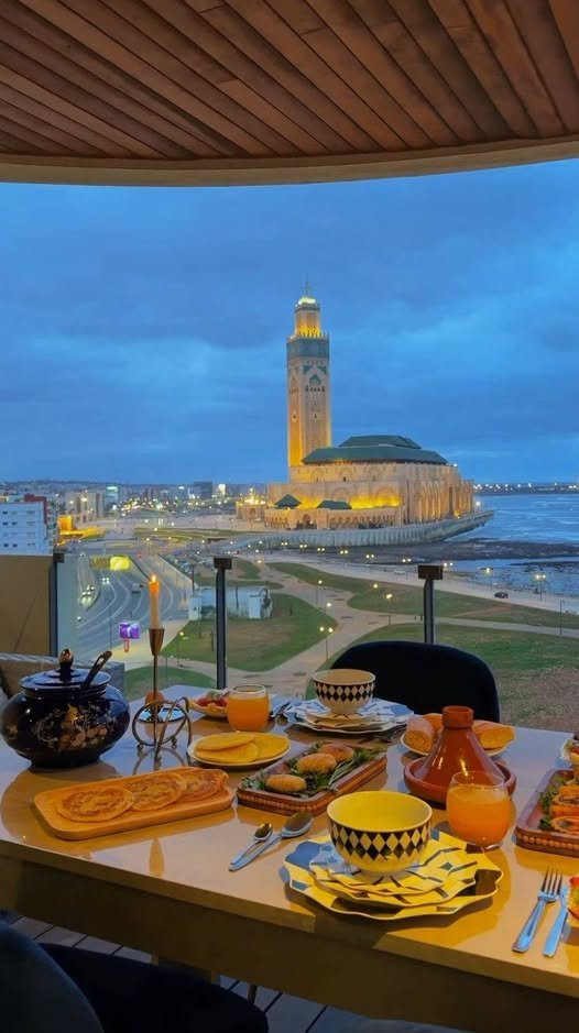AyaAbdalllh's tweet photo. Je suis complètement fan de Casablanca 😍✨🤩✨🇲🇦✨ https://t.co/FBe17uoTld