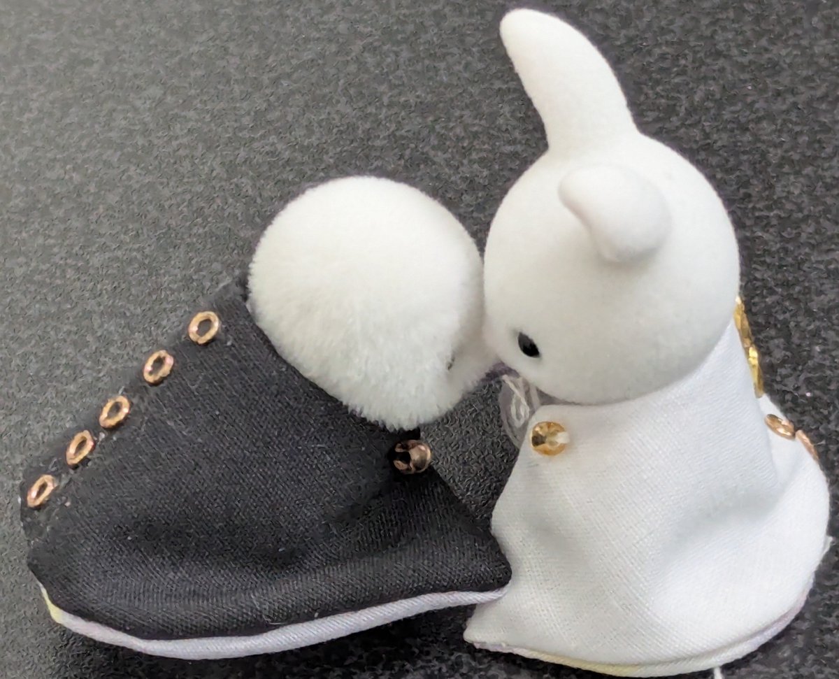 goooootani's tweet photo. ⚠リアル写真
モフズク🐰とアルズク🦭のシルバニア〜💓
ケープは手作り…🫣 https://t.co/6ieb4ZRWF8