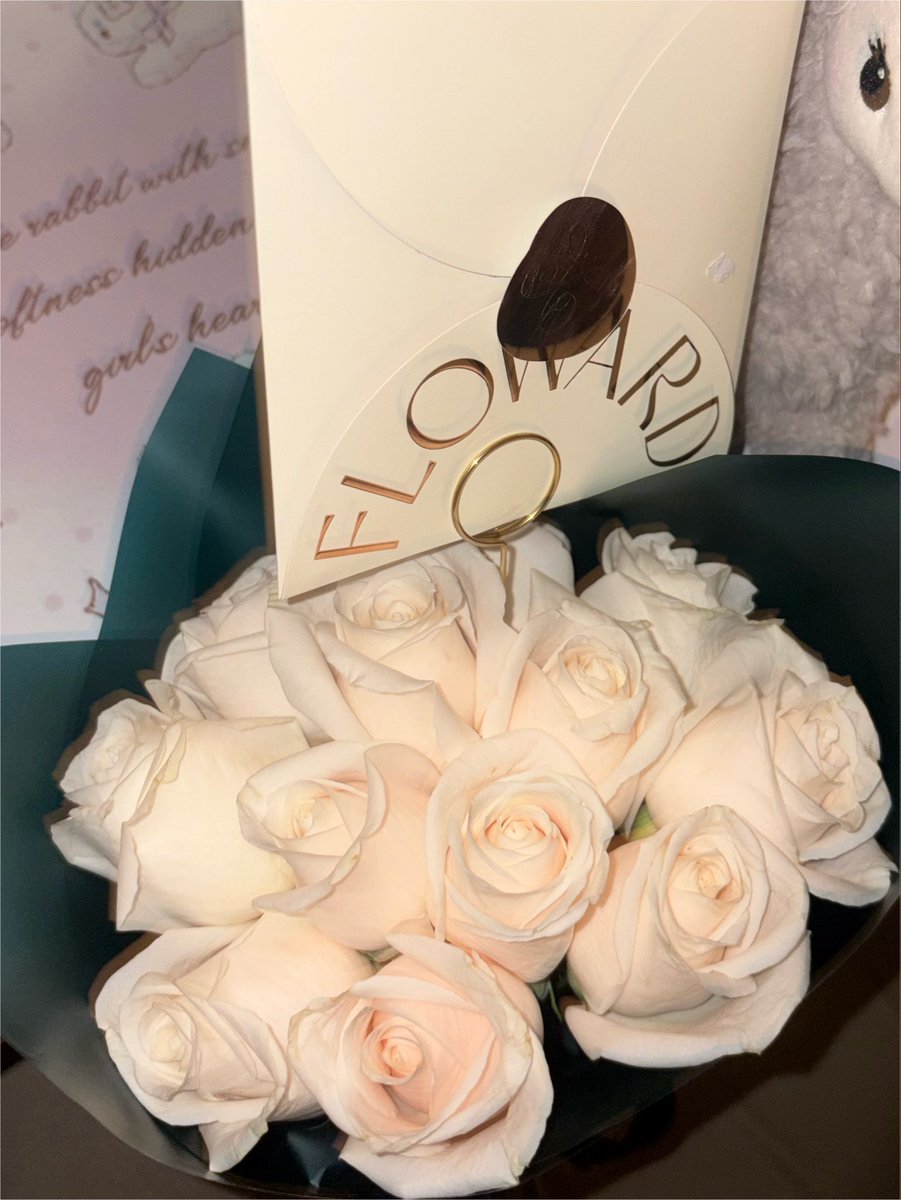 ThisisDareen's tweet photo. احب الورد🥺🩷💜
يارب حياتي كلها مليانه ورود https://t.co/ALVGvJKj5T